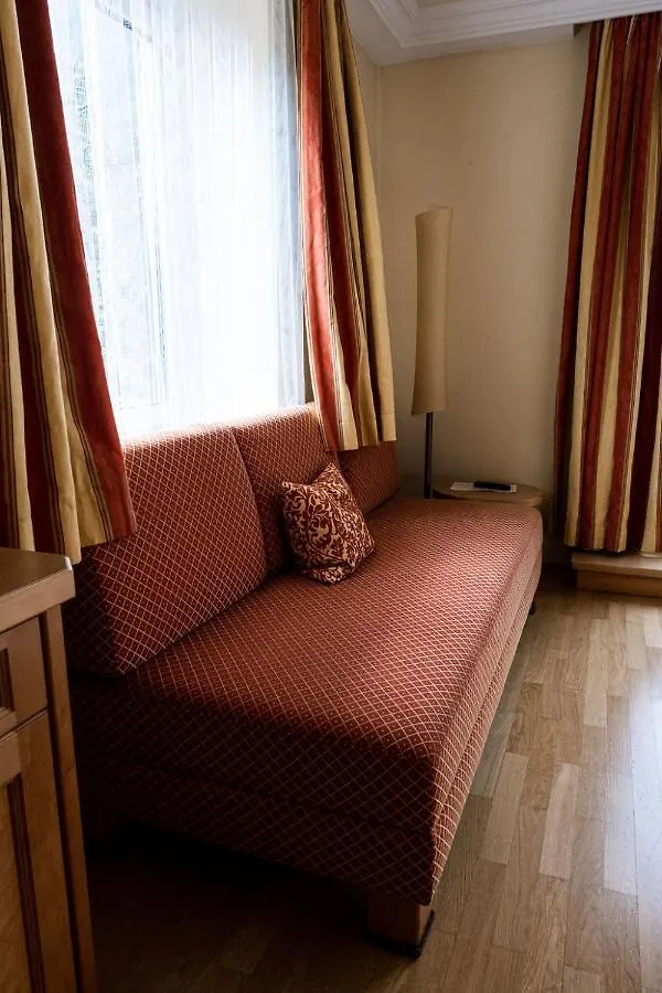 Hotel Gasthof Schorn Sankt Leonhard